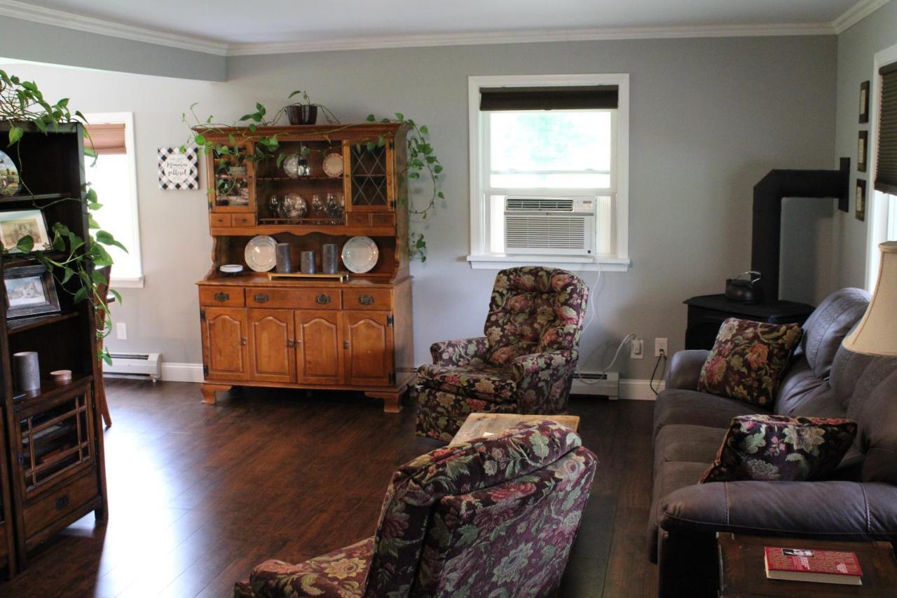 Maple Leaf Acre Vila Williston Exterior foto